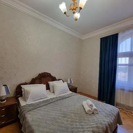 Fontain Apartment By Bakuapart المظهر الخارجي الصورة